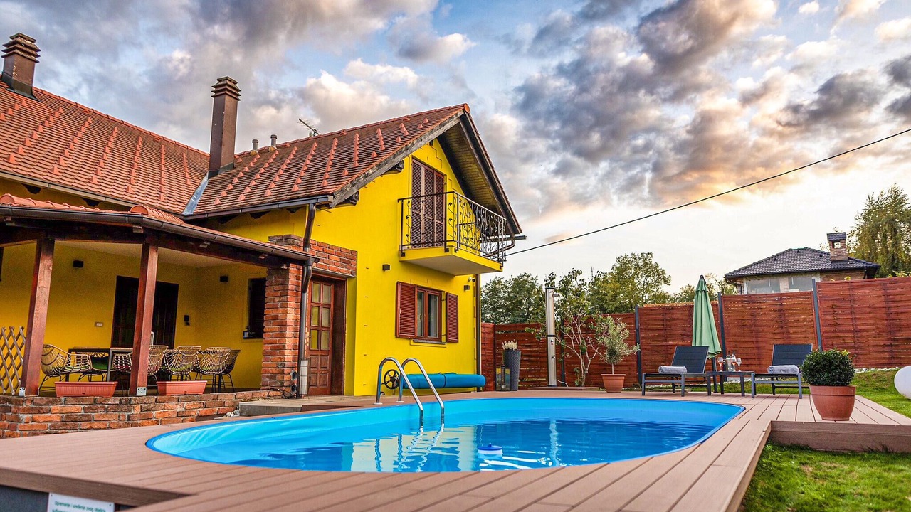 Photo of Outdoor in Pitomaca