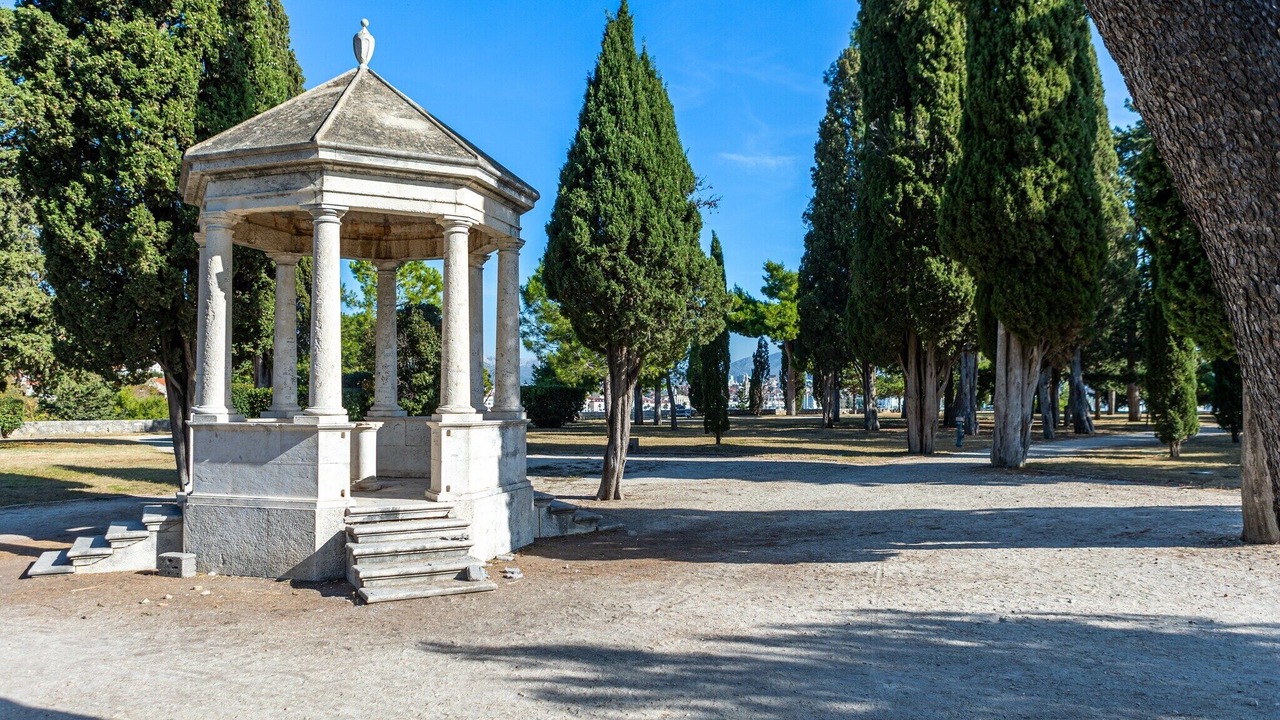 Photo of Others in Bacvice