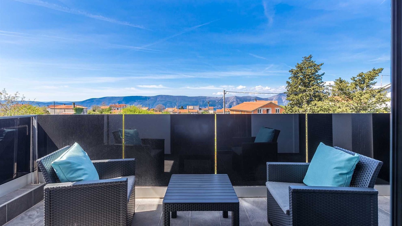 Photo of Patio Balcony in Milohnici