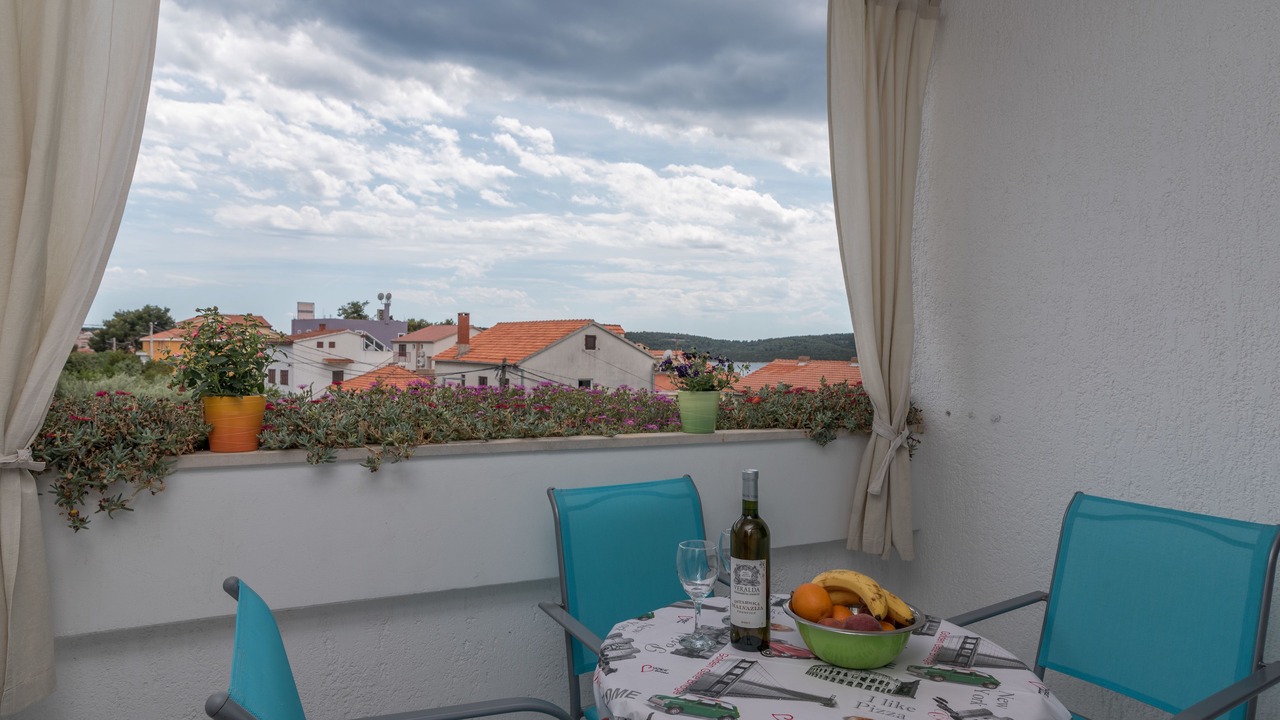 Photo of Patio Balcony in Okrug