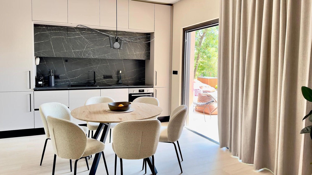 Photo of Others in Presika