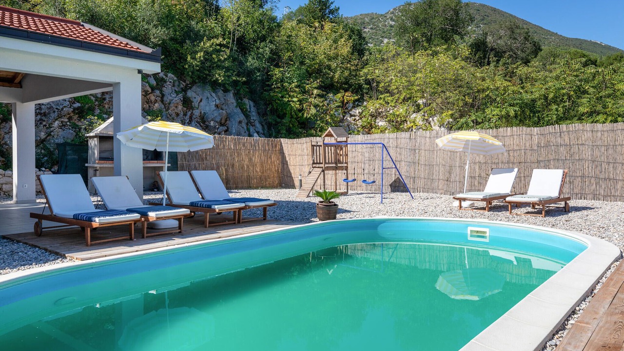 Photo of Outdoor in Momici