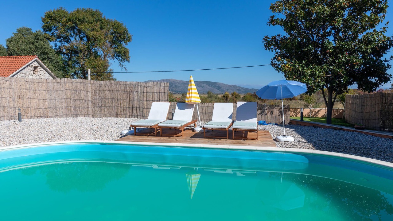 Photo of Outdoor in Momici
