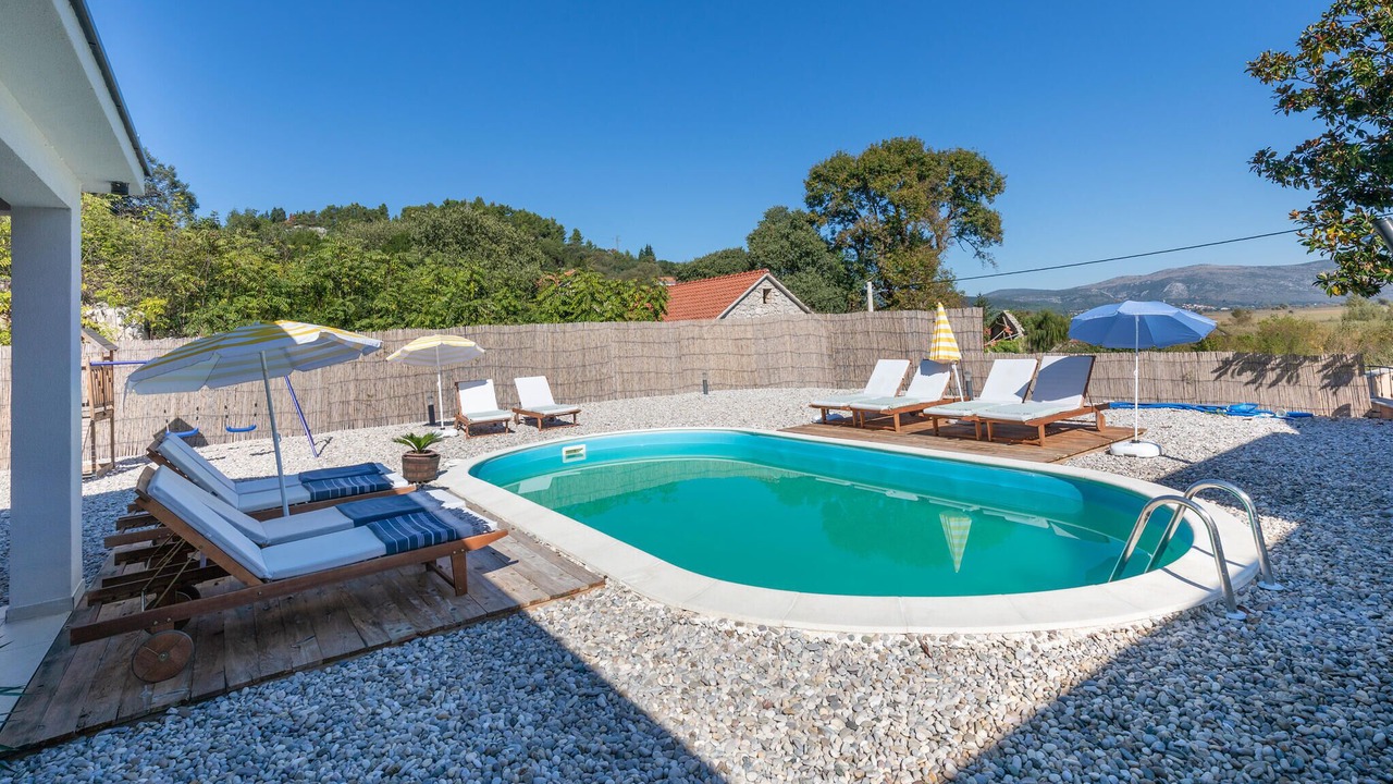 Photo of Outdoor in Momici