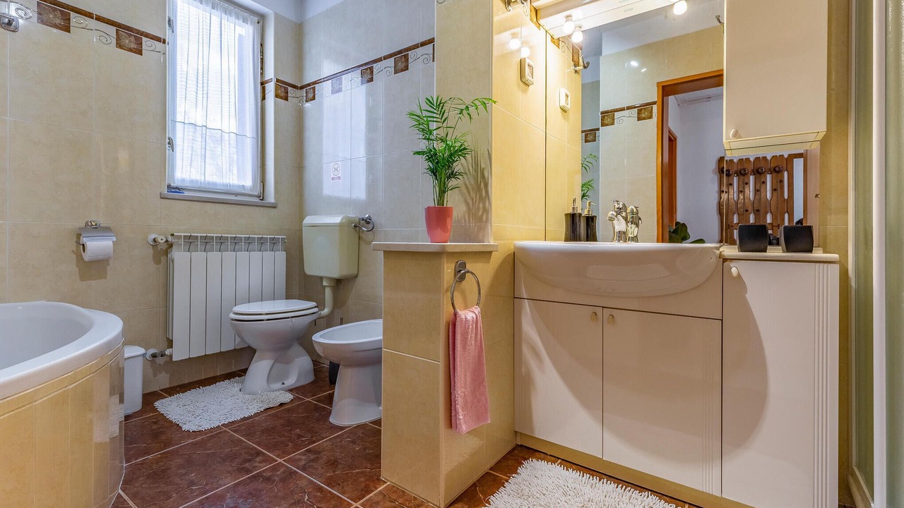 Photo of Bathroom in Strmac