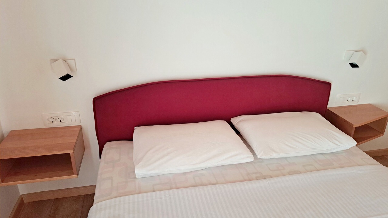 Photo of Bedroom in Catrnja