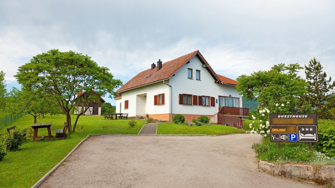 Photo of Outdoor in Catrnja