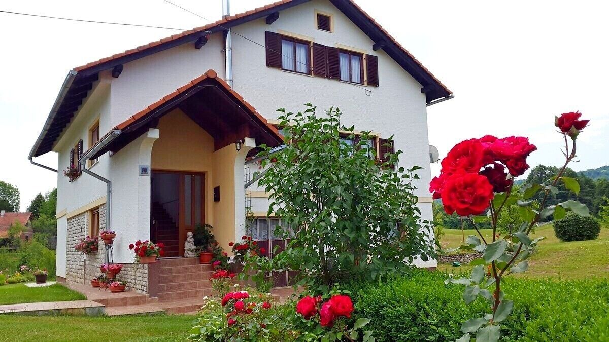 Photo of Outdoor in Catrnja