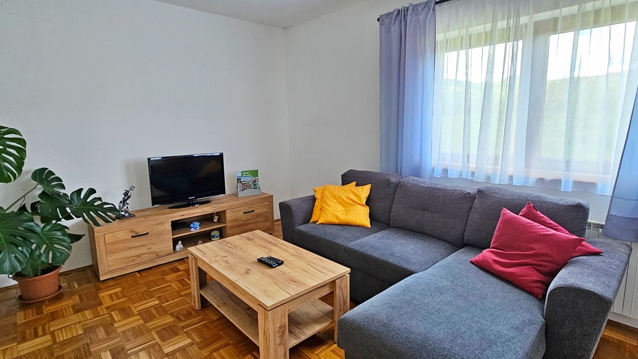 Photo of Livingroom in Catrnja