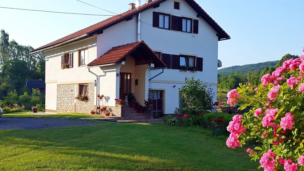 Photo of Outdoor in Catrnja