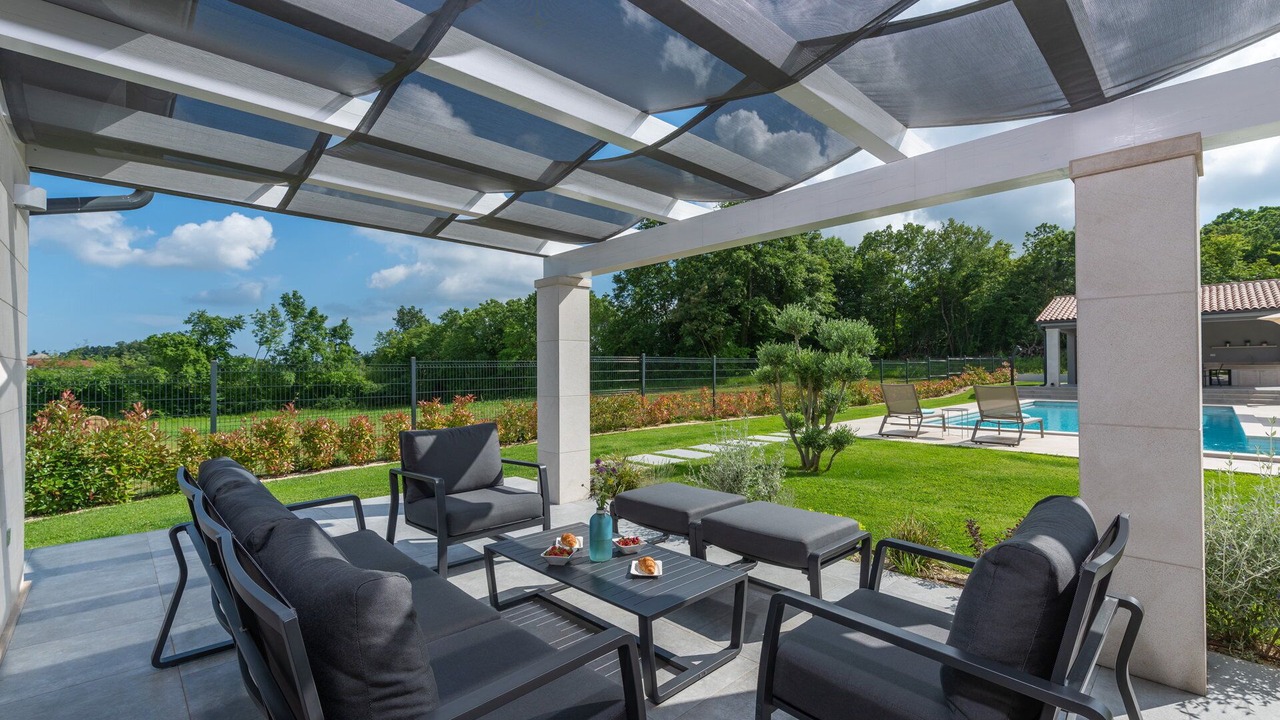 Photo of Patio Balcony in Grandici
