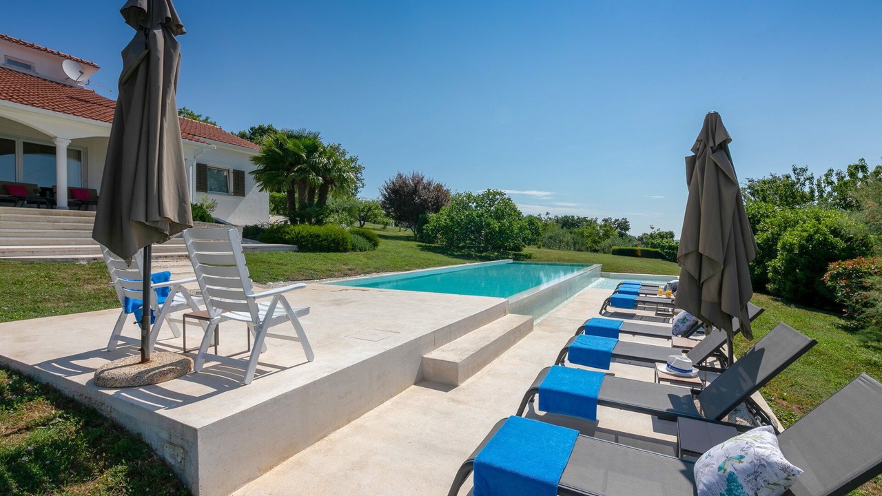 Photo of Outdoor in Trviz