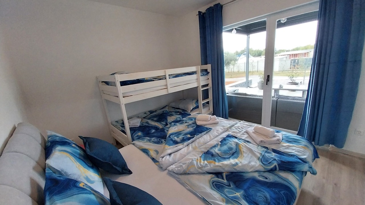 Photo of Bedroom in Pomer
