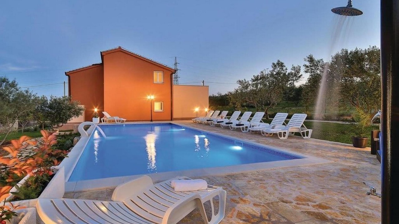 Photo of Outdoor in Rudine
