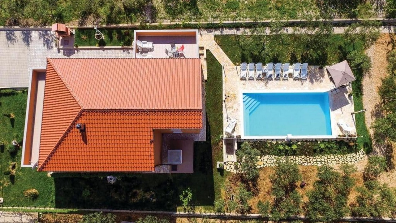 Photo of Outdoor in Rudine