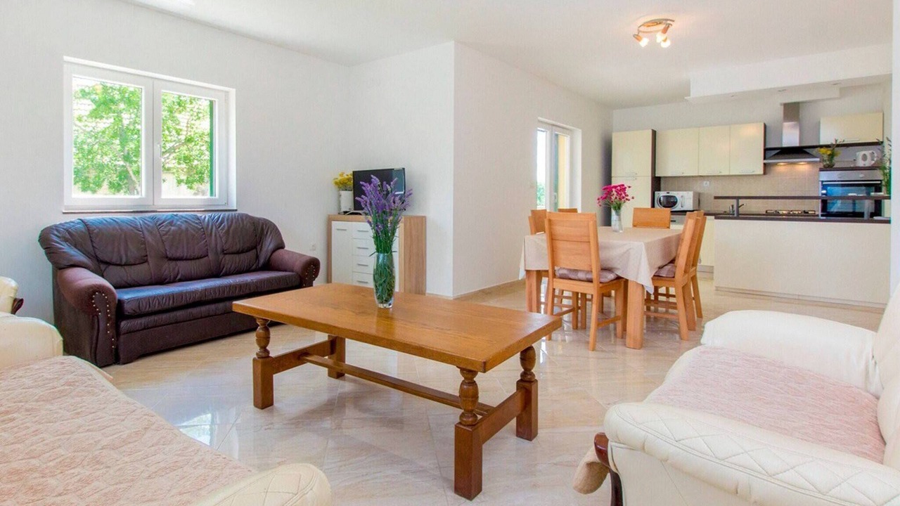 Photo of Livingroom in Bristane