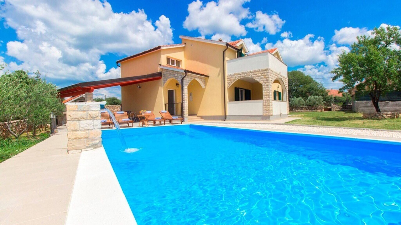 Photo of Outdoor in Bristane