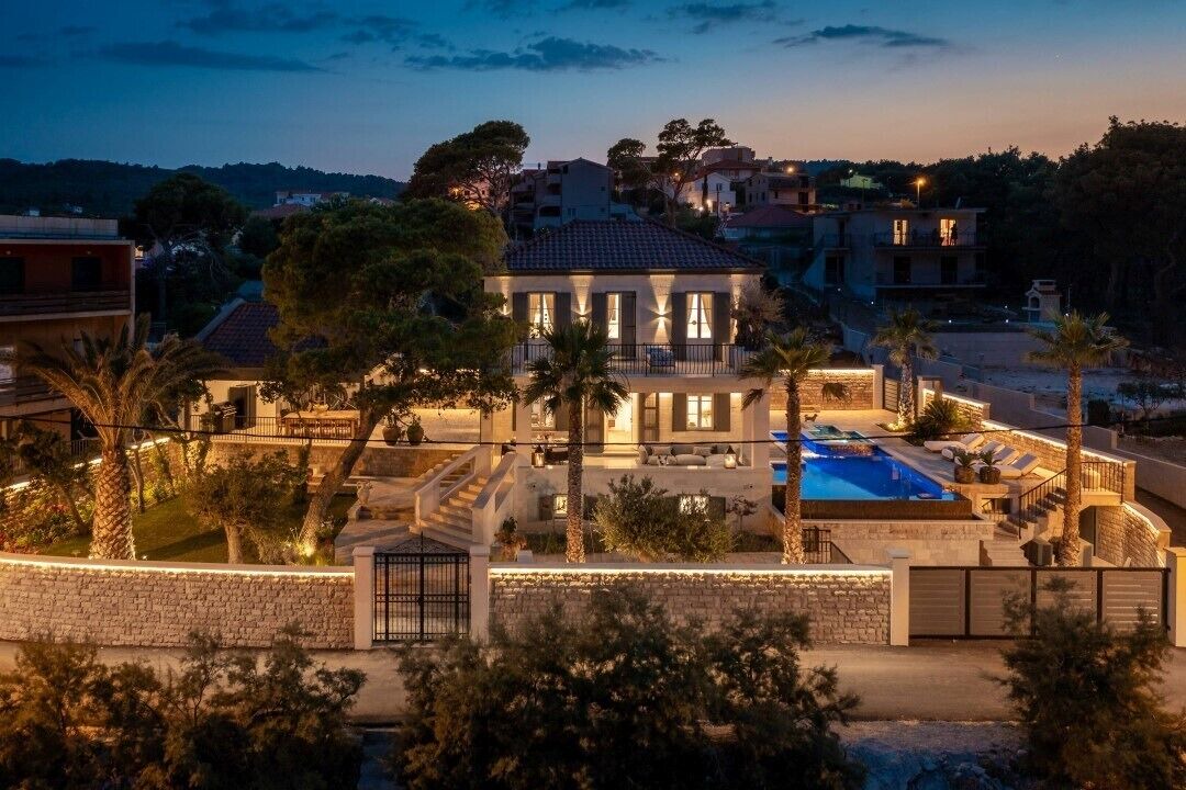 Photo of Outdoor in Slatine