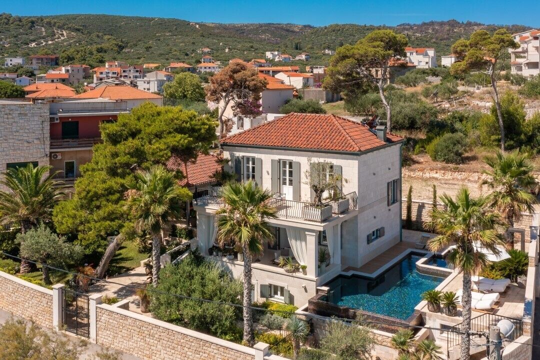 Photo of Outdoor in Slatine