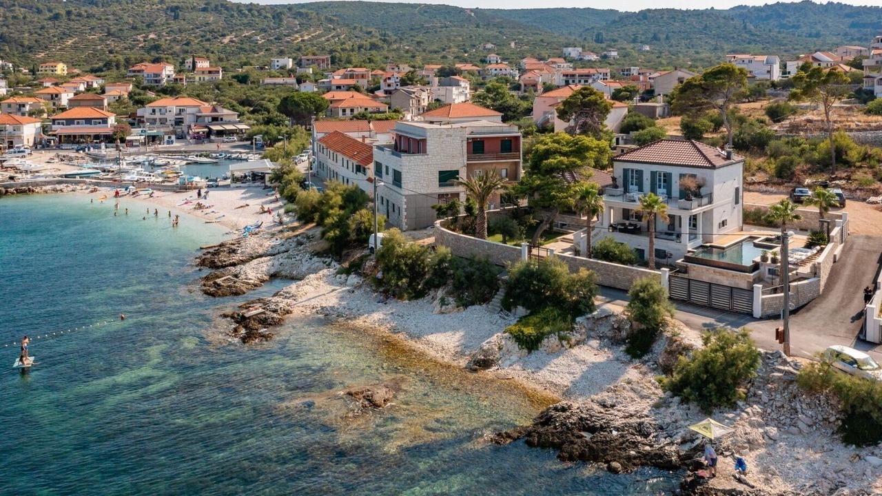 Photo of Outdoor in Slatine