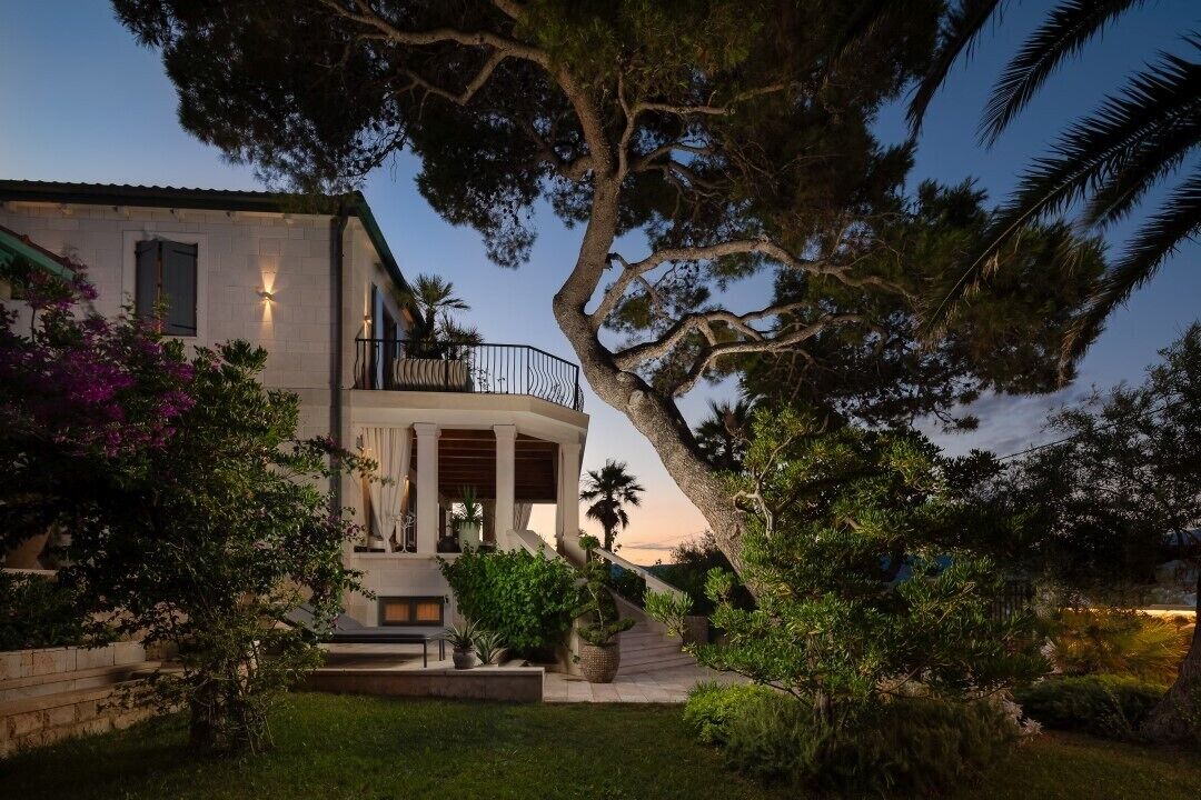 Photo of Outdoor in Slatine