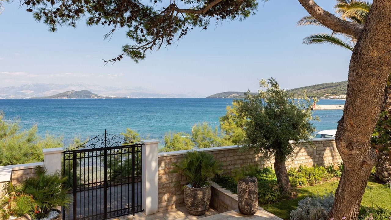 Photo of Outdoor in Slatine