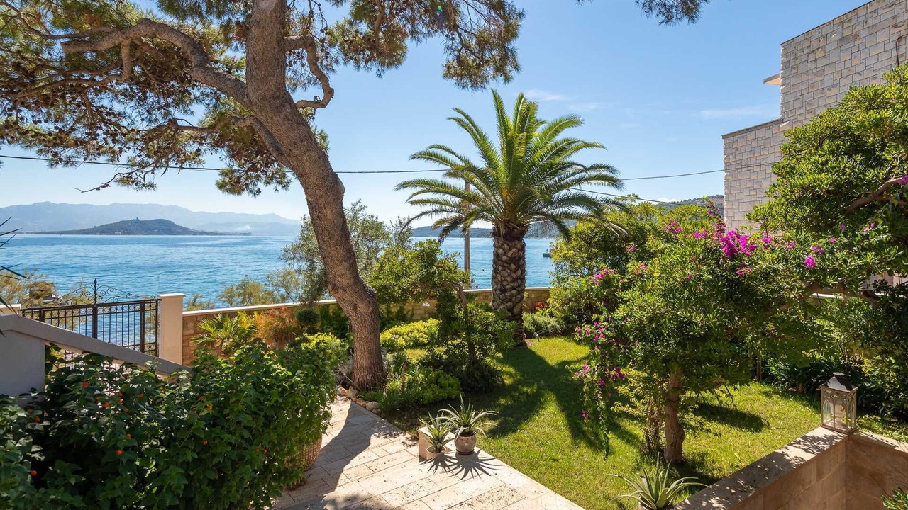 Photo of Outdoor in Slatine