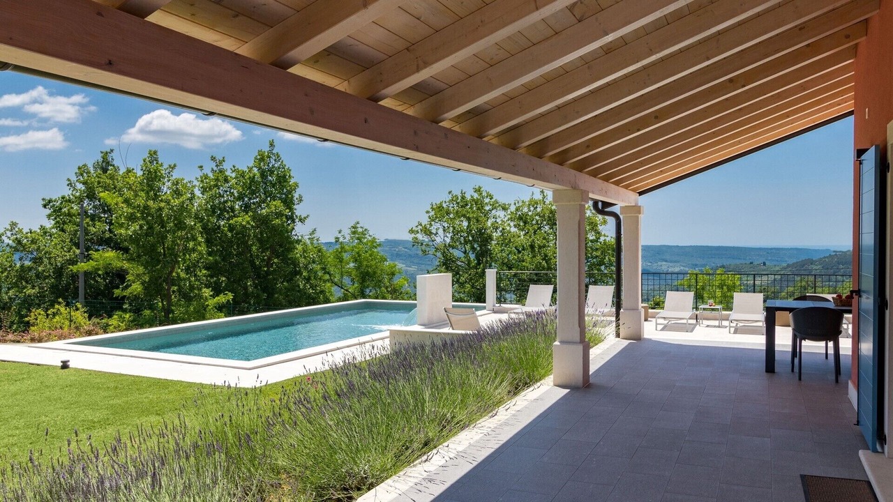 Photo of Outdoor in Oprtalj