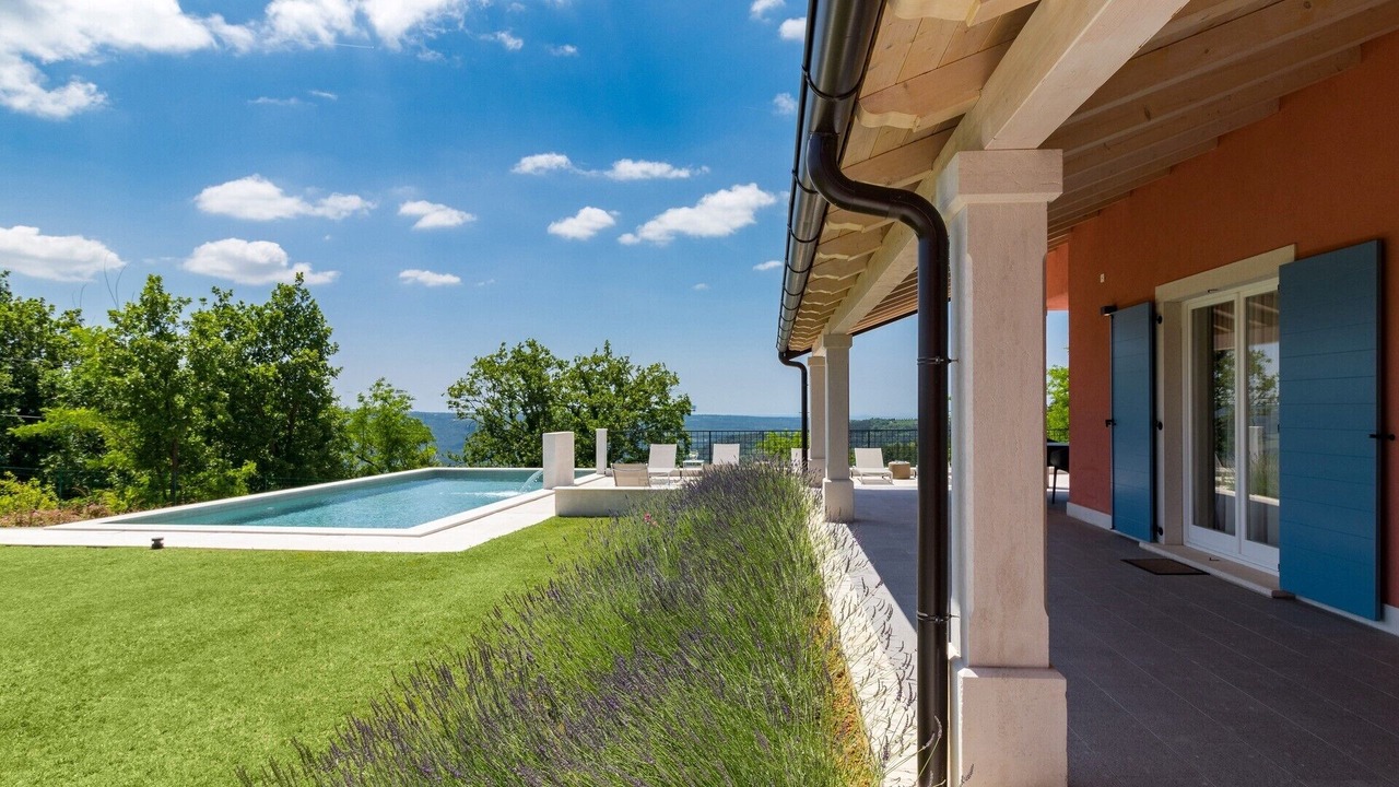 Photo of Outdoor in Oprtalj