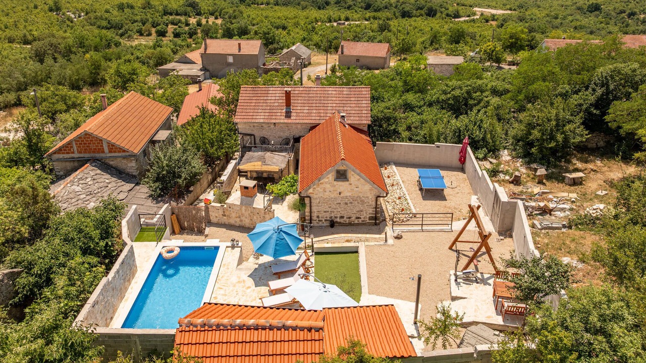 Photo of Others in Benkovac
