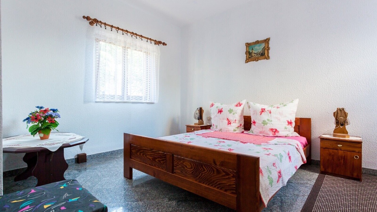Photo of Bedroom in Porat