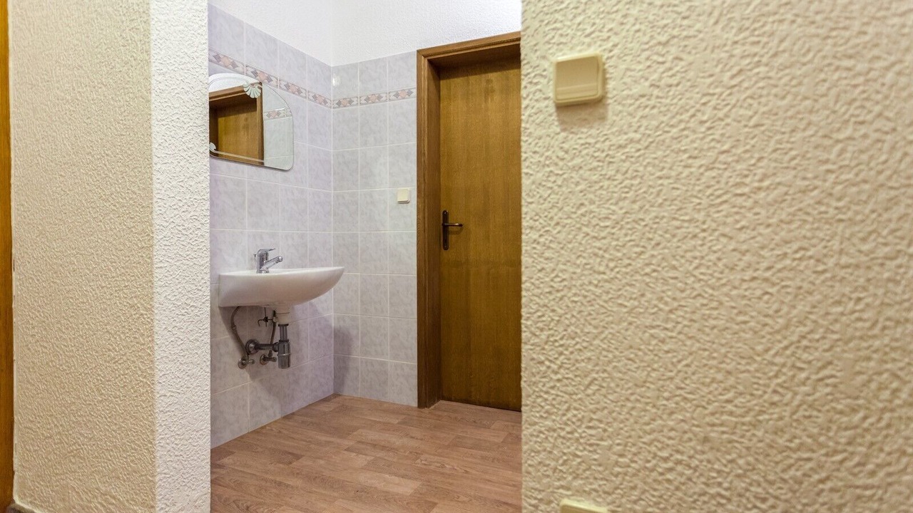 Photo of Bathroom in Porat