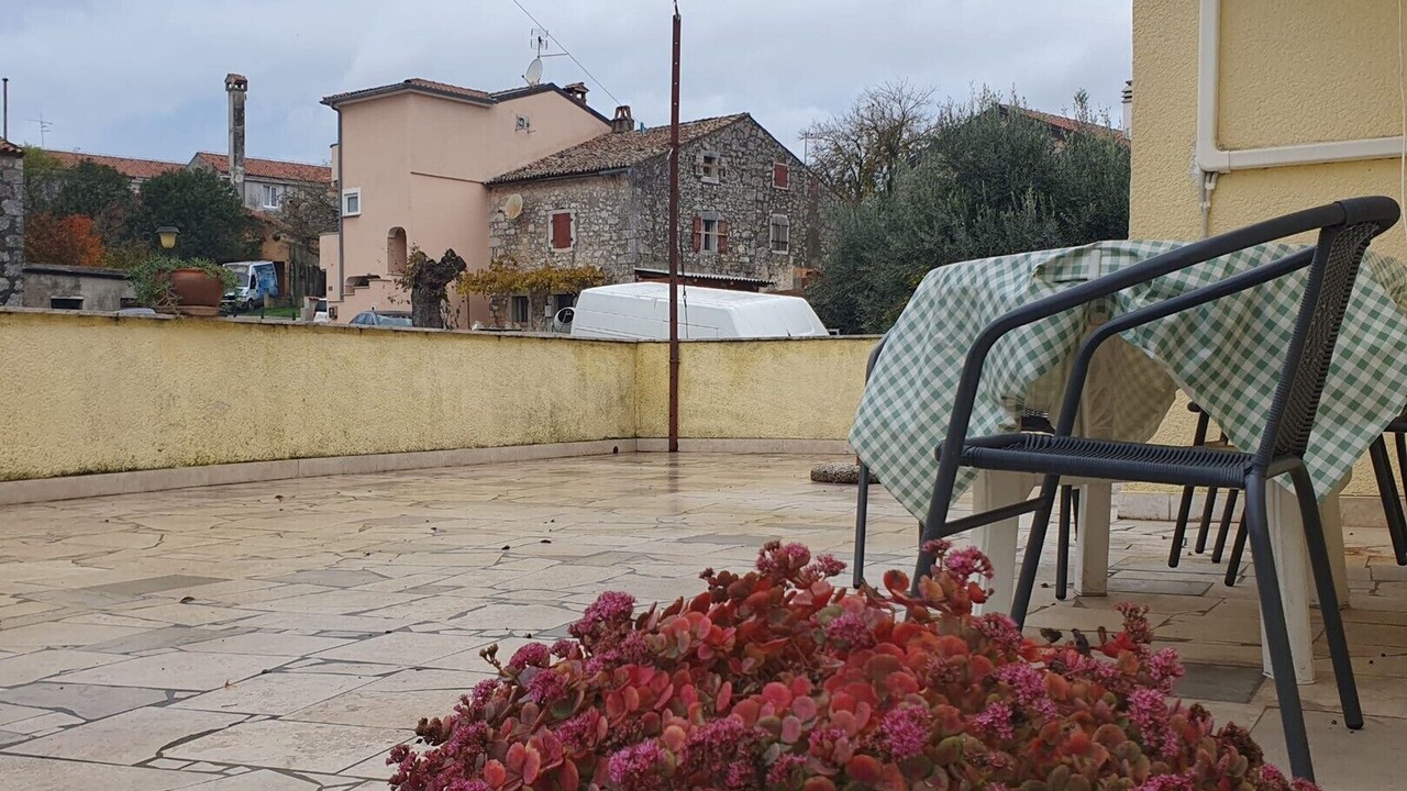 Photo of Outdoor in Fuskulin