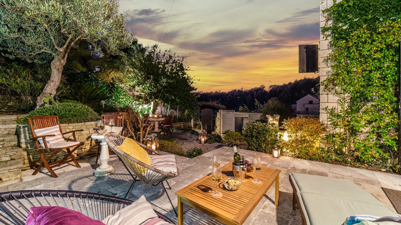 Photo of Patio Balcony in Cove Makarac (Milna)