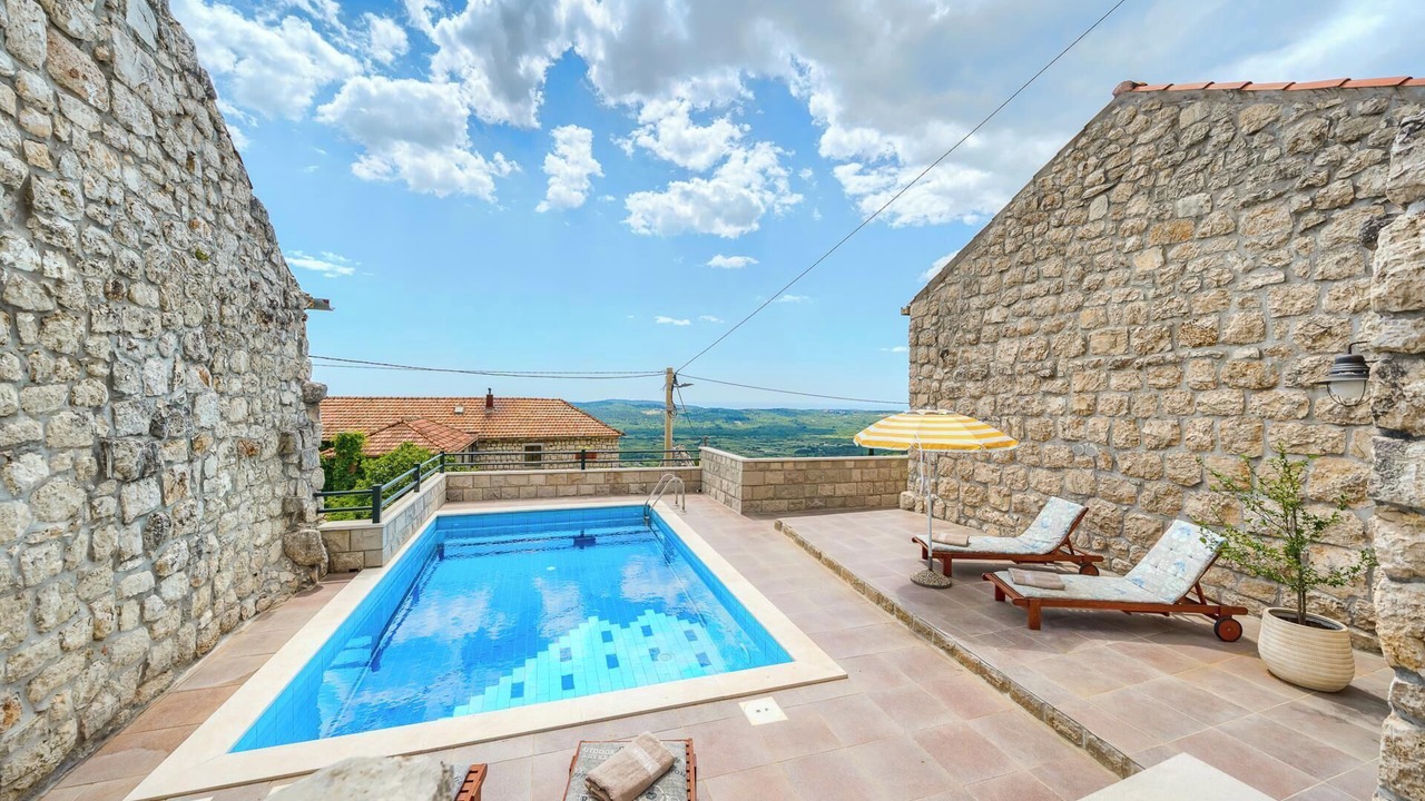Photo of Outdoor in Mihanici