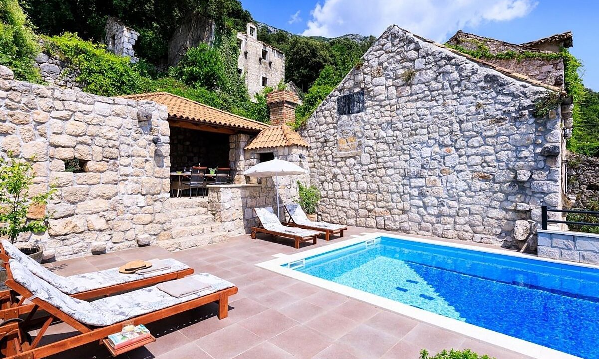 Photo of Outdoor in Mihanici