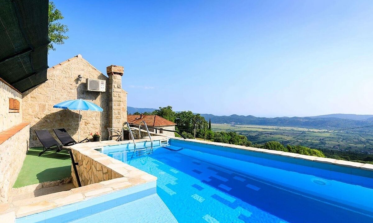 Photo of Outdoor in Mihanici