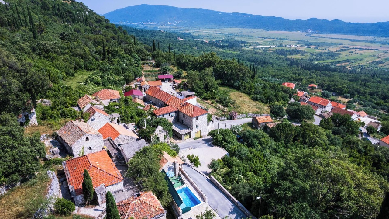 Photo of Outdoor in Mihanici
