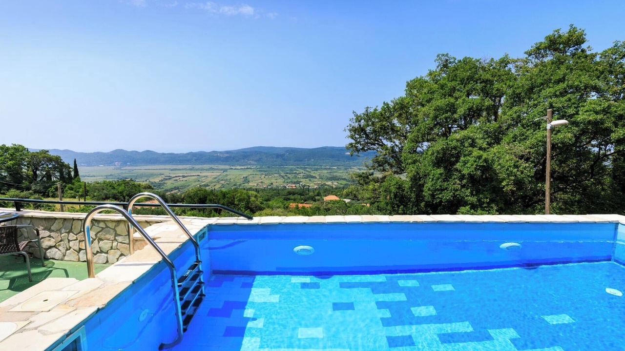 Photo of Outdoor in Mihanici