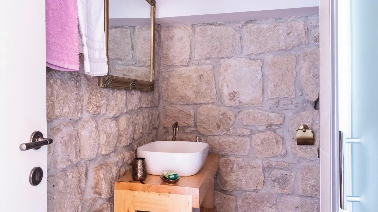 Photo of Bathroom in Mihanici