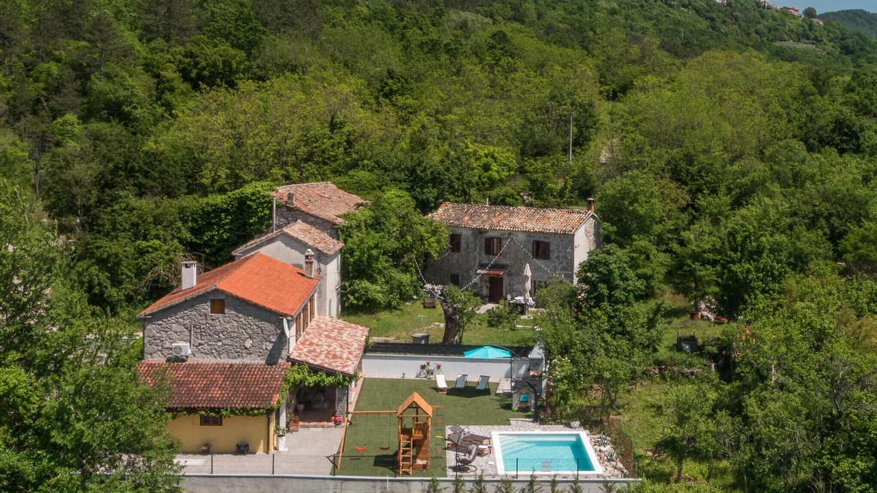 Photo of Outdoor in Rim