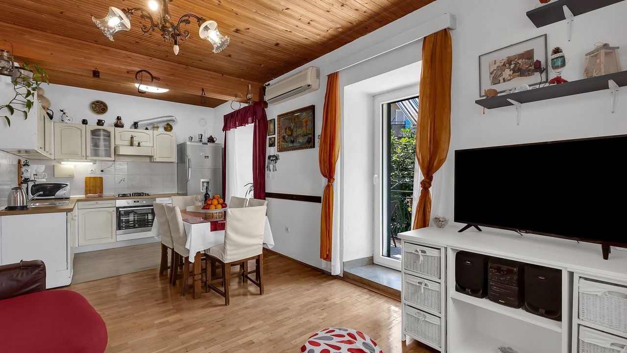 Photo of Livingroom in Dugis