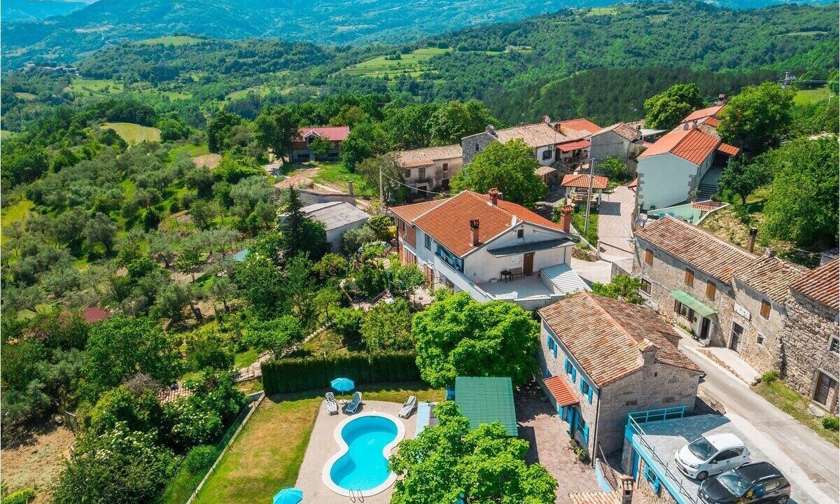 Photo of Outdoor in Buzet
