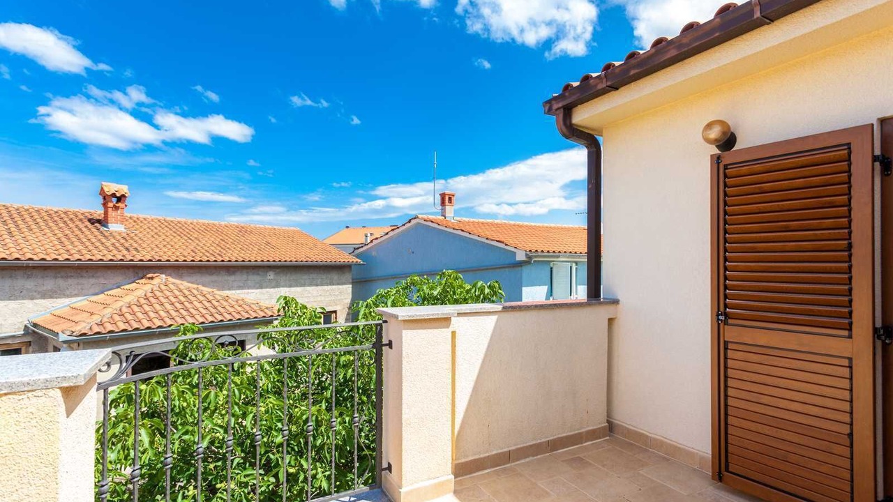 Photo of Outdoor in Porat