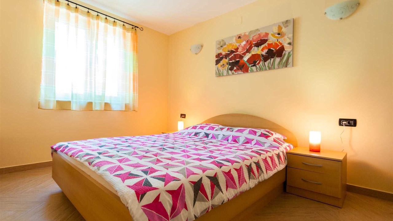 Photo of Bedroom in Porat
