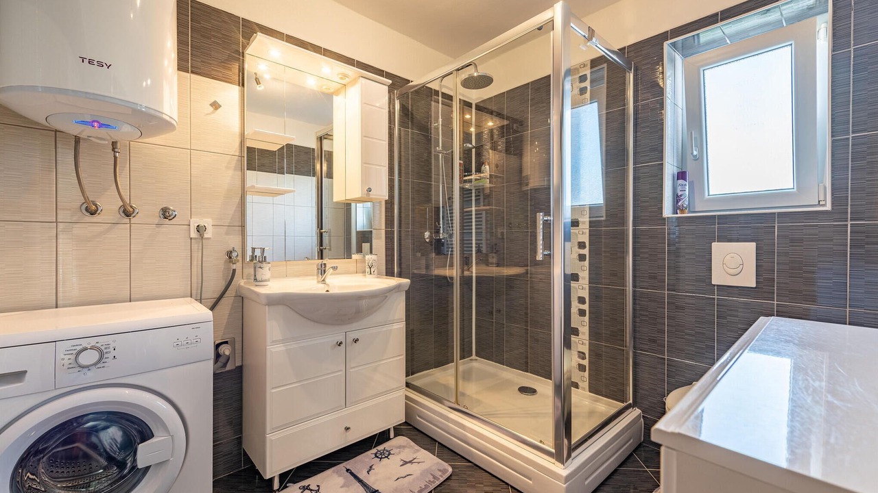 Photo of Bathroom in Municipality of Gracac