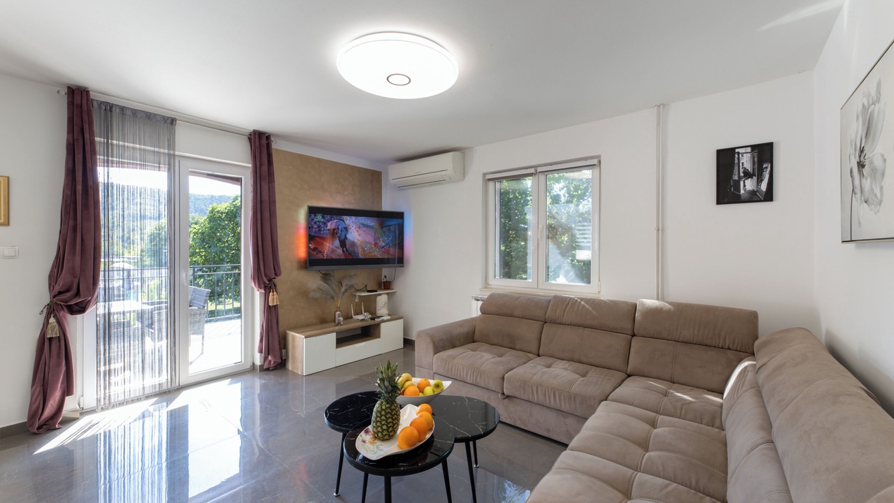 Photo of Livingroom in Srinjine