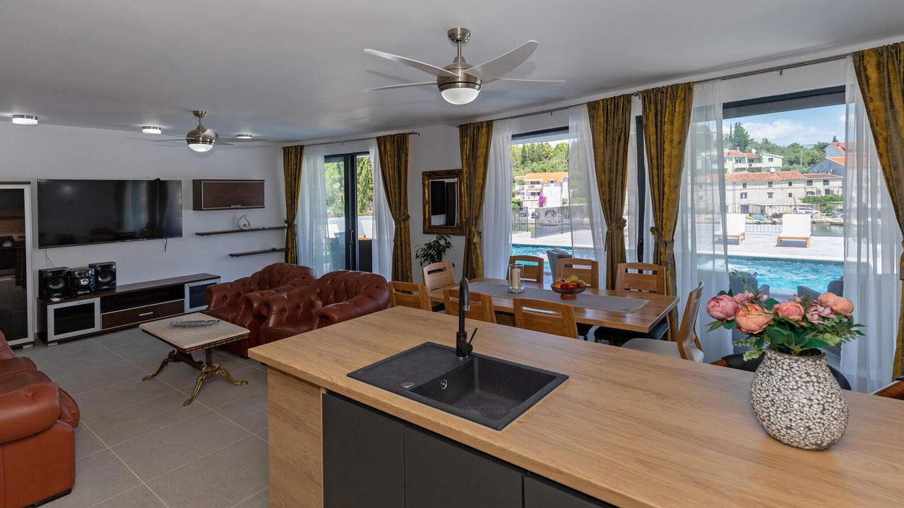 Photo of Bedroom in Blace
