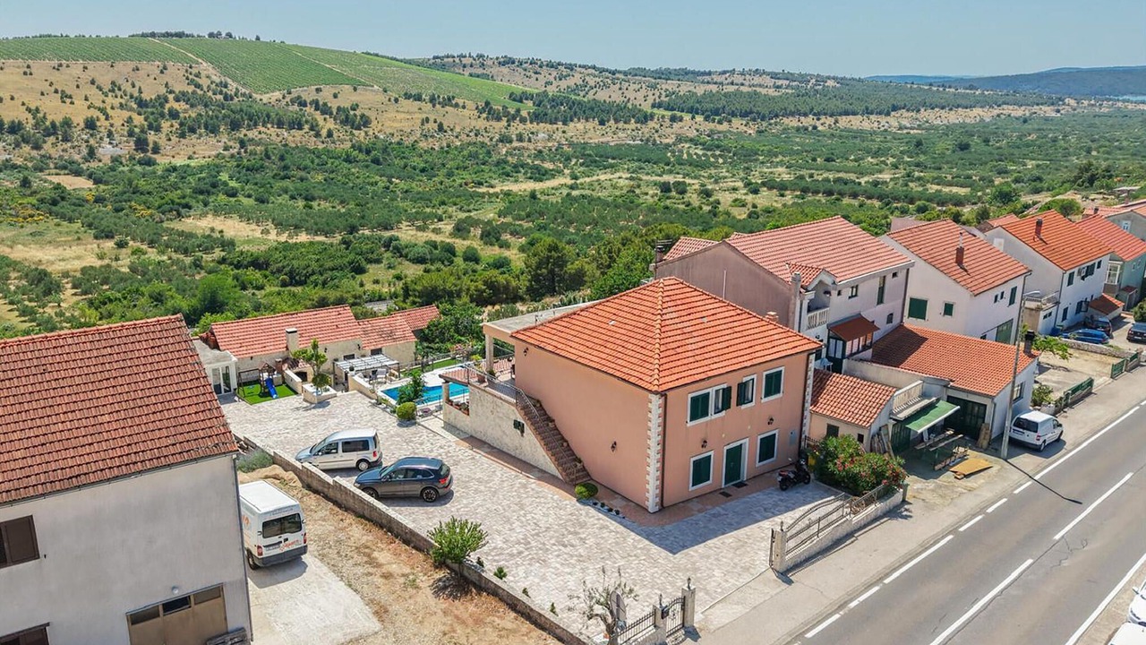 Photo of Others in Donje Polje