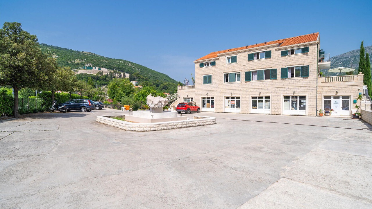 Photo of Others in Komolac